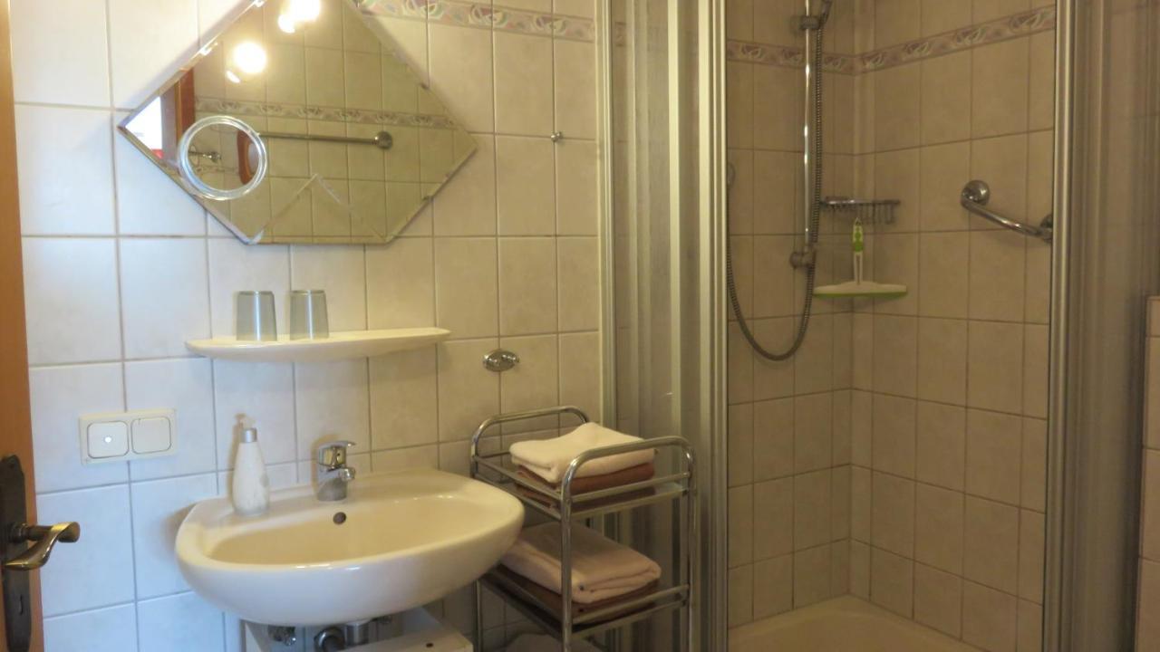 Ferienwohnungen Haus Albert Grossheubach Ngoại thất bức ảnh
