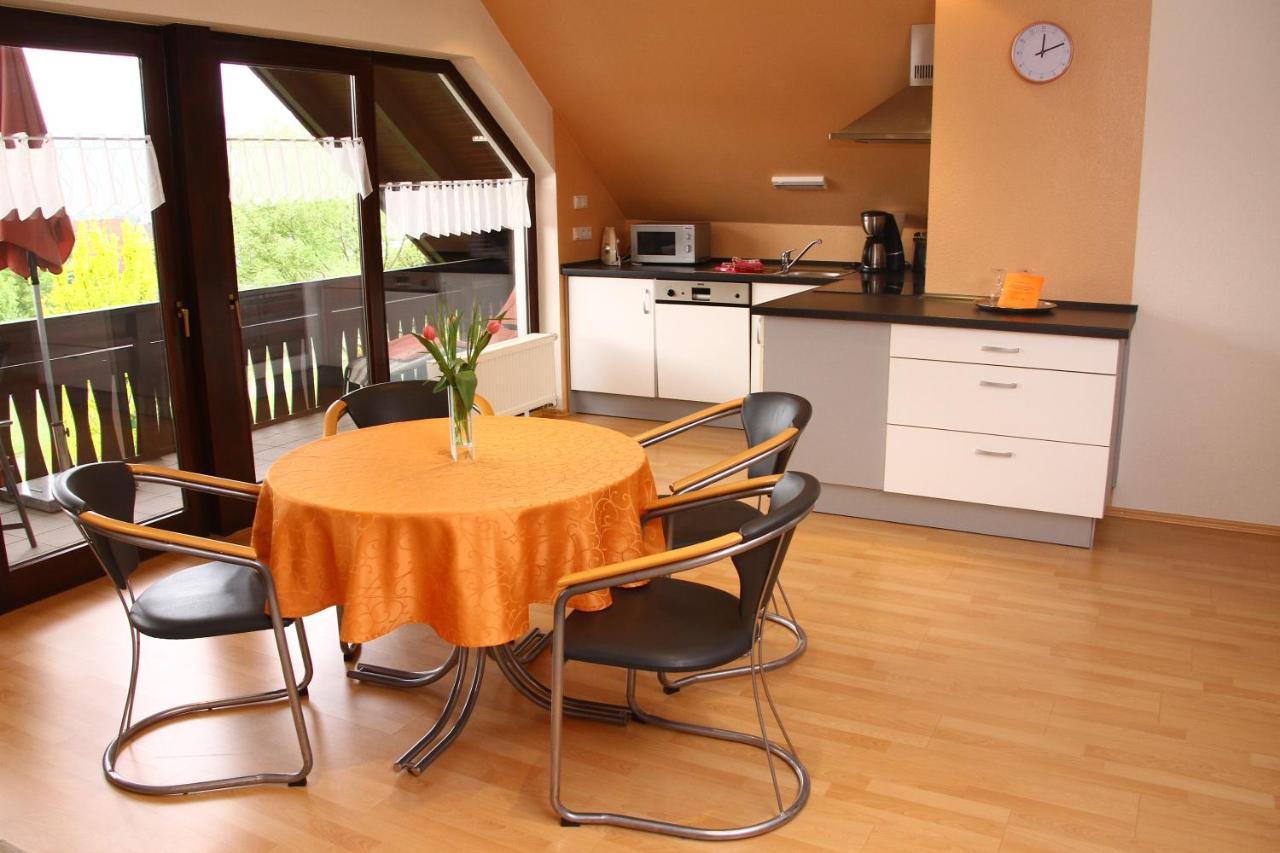 Ferienwohnungen Haus Albert Grossheubach Ngoại thất bức ảnh