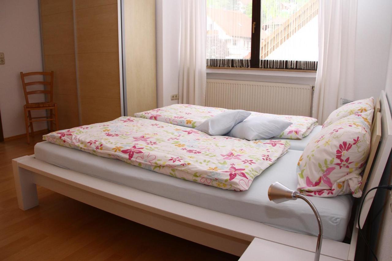 Ferienwohnungen Haus Albert Grossheubach Ngoại thất bức ảnh